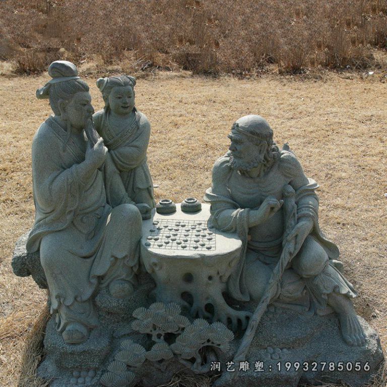 草坪下棋人物铜雕