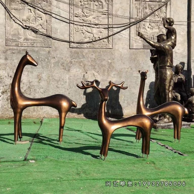 城市抽象羊动物铜雕