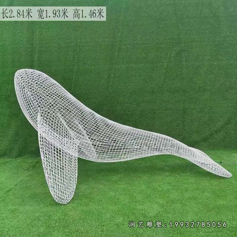 不锈钢鲸鱼草坪雕塑