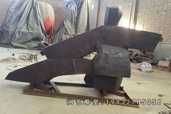 景区抽象人物铜雕