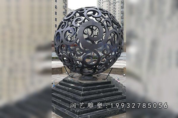 学校不锈钢镂空球景观雕塑