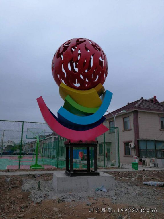 不锈钢镂空球雕塑 (2)