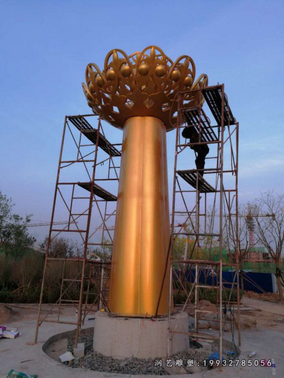 酒店不锈钢景观雕塑