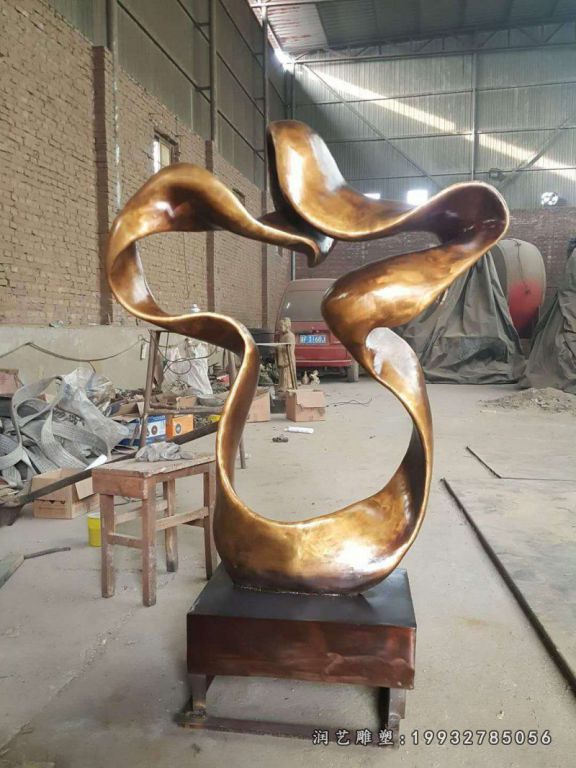 游乐场抽象景观铜雕