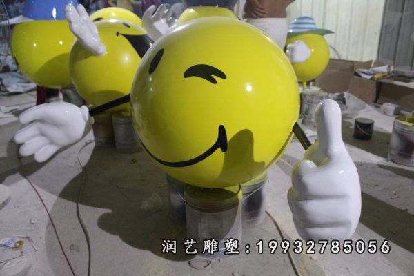 玻璃钢笑脸雕塑 (18)