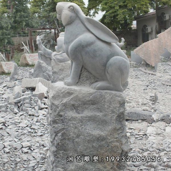 商业街动物兔子石雕