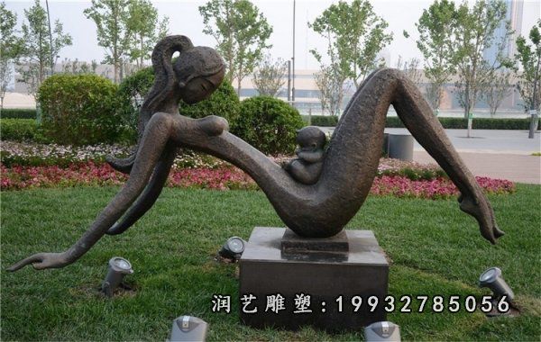 庭院人物母子铜雕