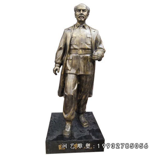 草坪白求恩人物铜雕