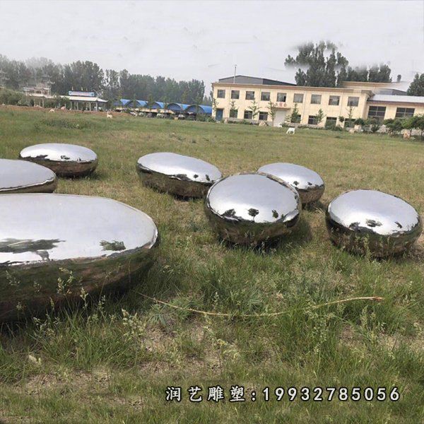 小区不锈钢水滴雕塑