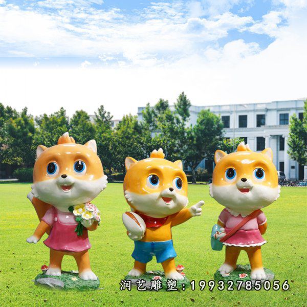 商业街玻璃钢松鼠雕塑