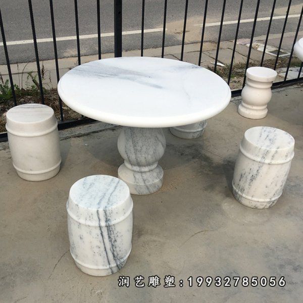 校园桌凳景观石雕