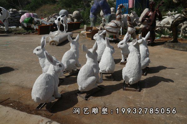 庭院玻璃钢兔子雕塑
