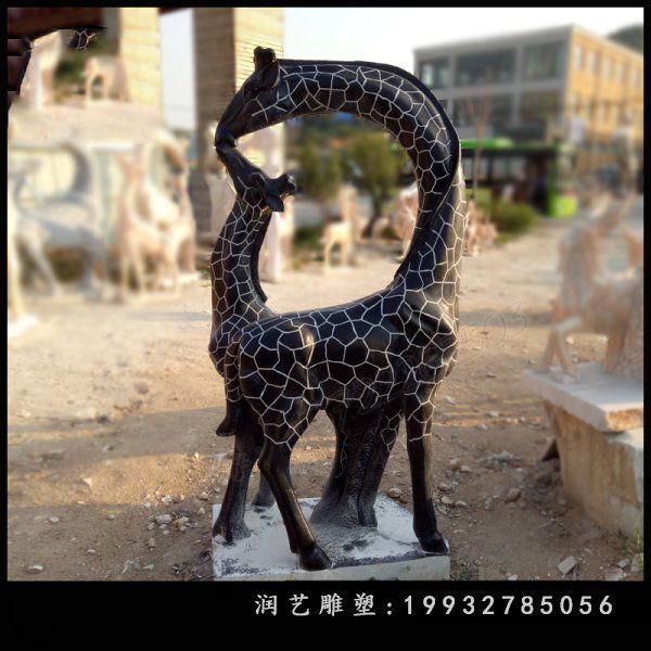 长颈鹿动物公司石雕