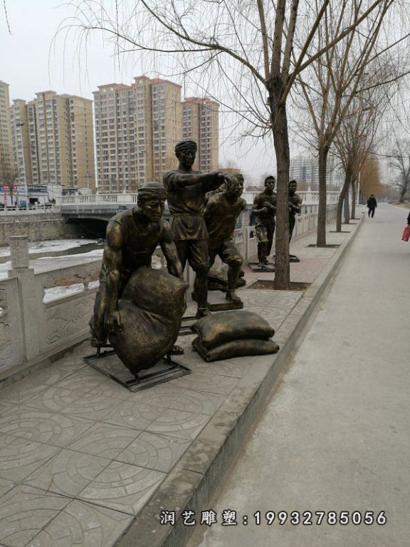 公司人物搬东西铜雕