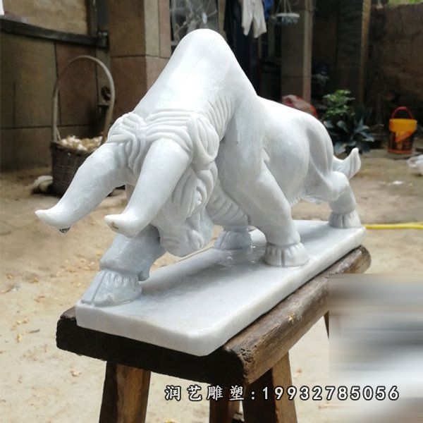 室外动物牛石雕