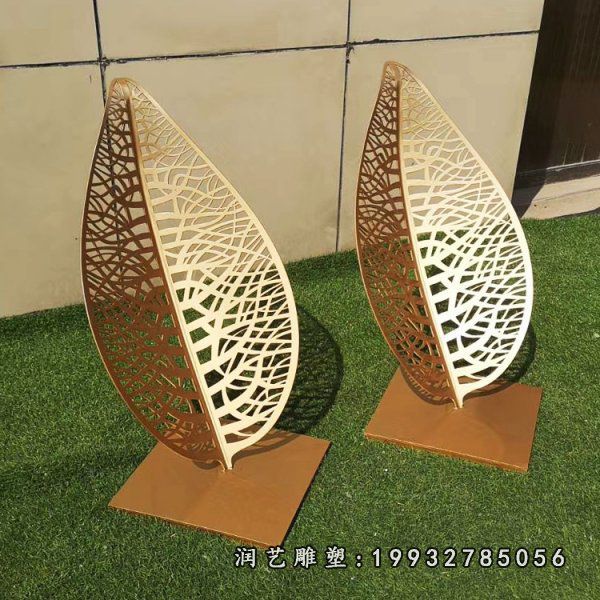 广场不锈钢树叶景观雕塑