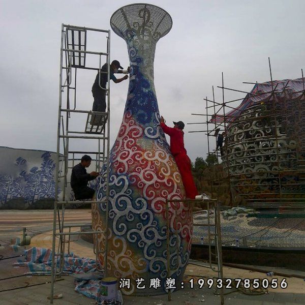 小区不锈钢景观花瓶雕塑