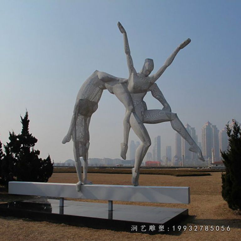 广场不锈钢体操人物雕塑