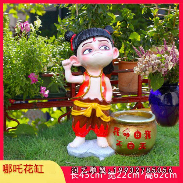 街边玻璃钢哪吒卡通雕塑