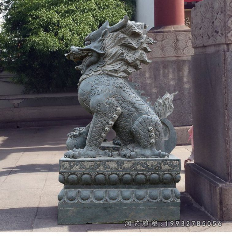 学校麒麟动物石雕