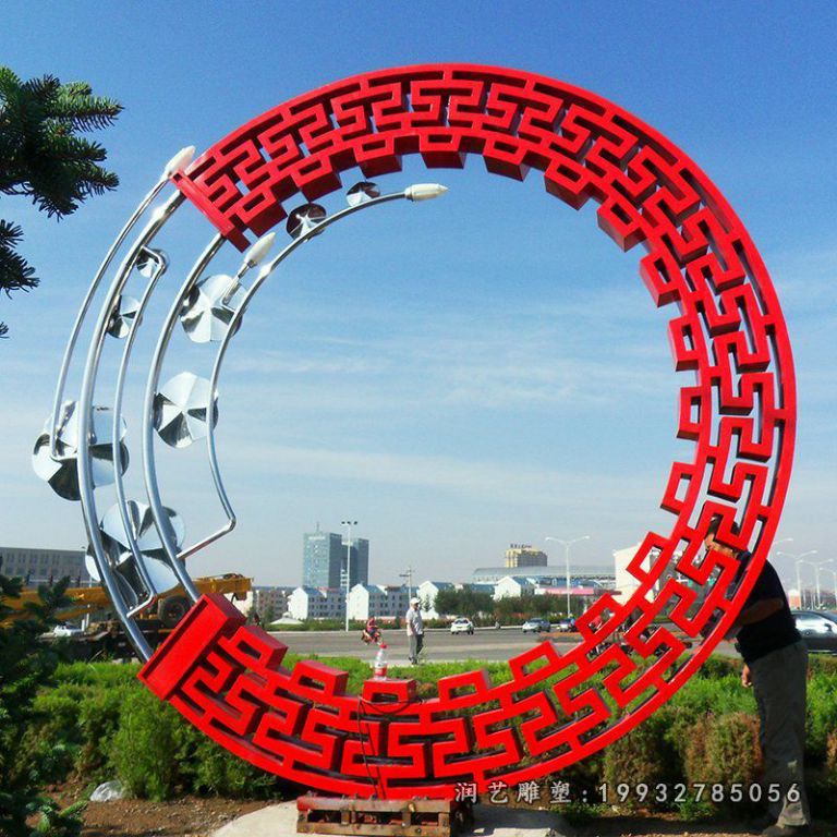 游乐场不锈钢圆环景观雕塑