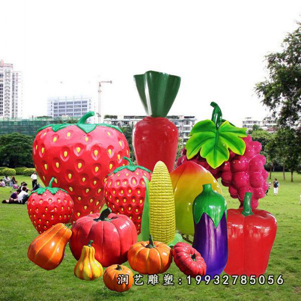 草坪玻璃钢水果景观雕塑 