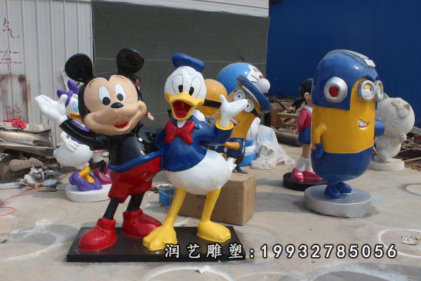 校园玻璃钢唐老鸭卡通雕塑