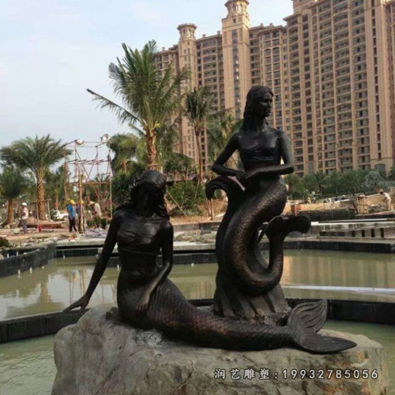 广场美人鱼人物铜雕