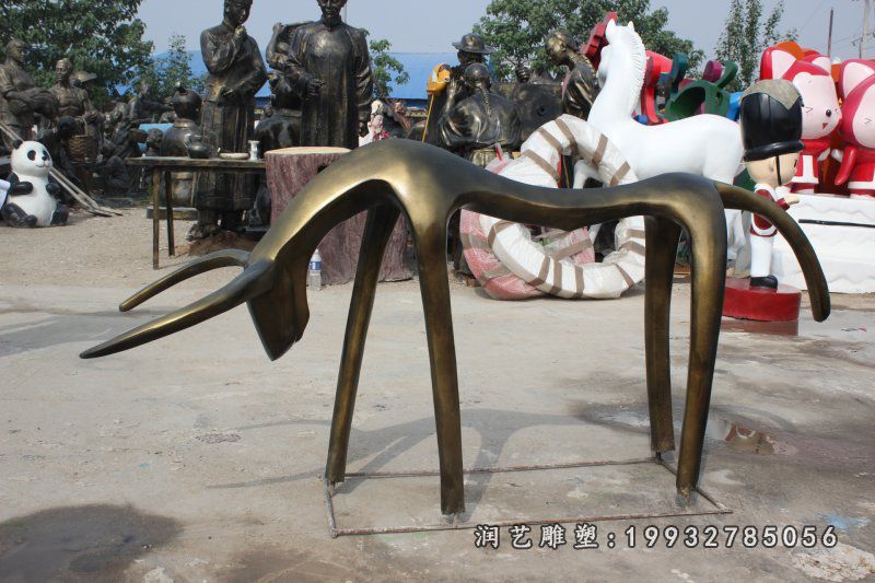 小区庭院抽象羊动物铜雕