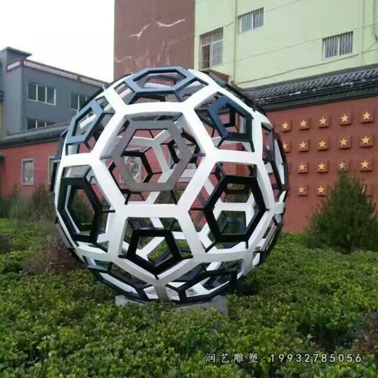 城市不锈钢足球景观雕塑