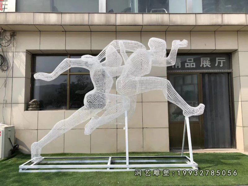 景区不锈钢跳远人物雕塑