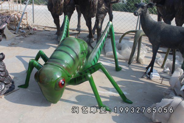 景区玻璃钢蝈蝈动物雕塑