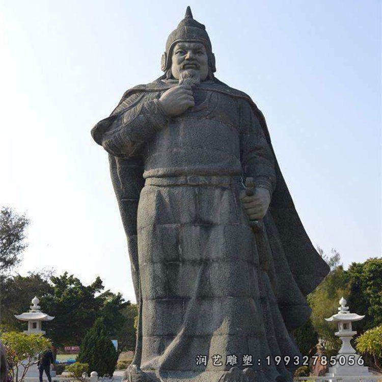 广场戚继光人物石雕