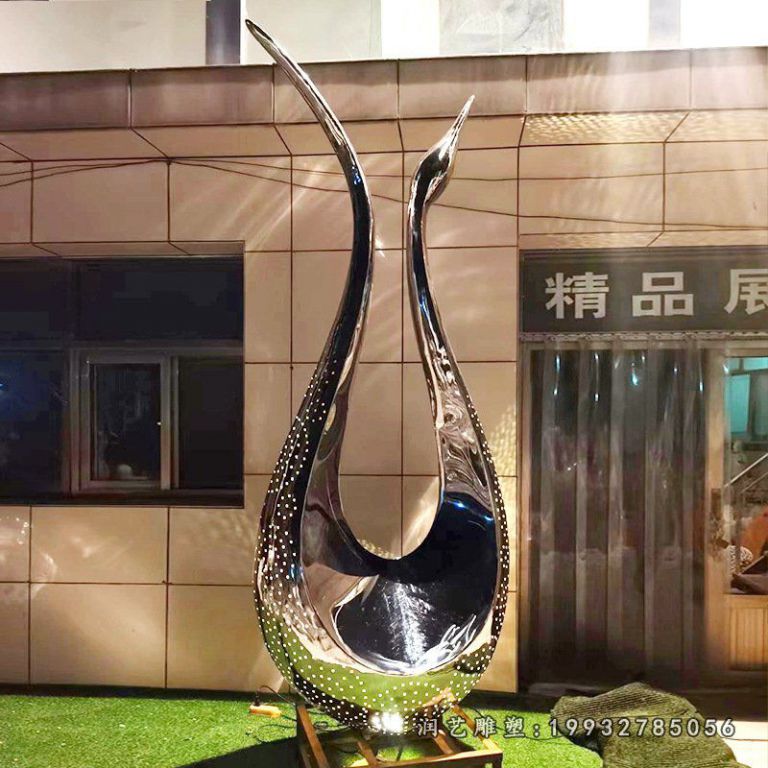 学校不锈钢翅膀景观雕塑