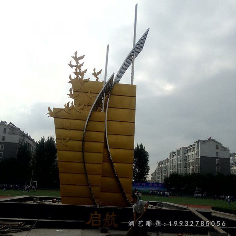 商业街不锈钢船景观雕塑