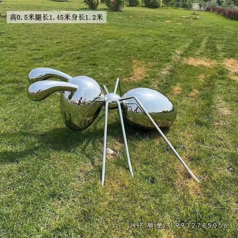 公司不锈钢镜面蚂蚁雕塑
