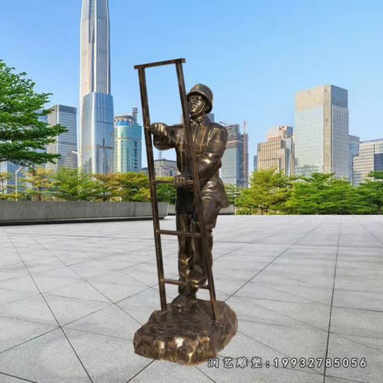 城市消防员人物铜雕