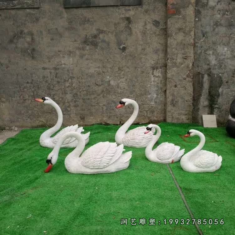 广场玻璃钢天鹅动物雕塑