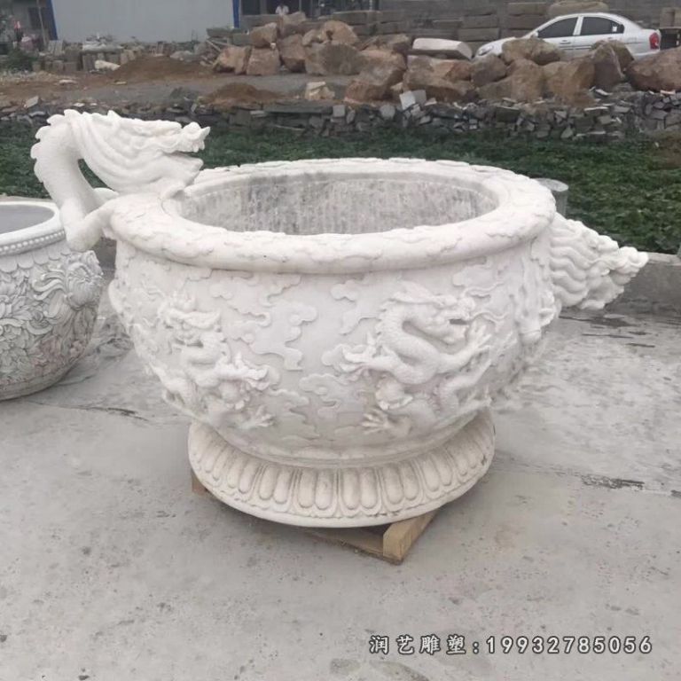 草坪水缸景观石雕