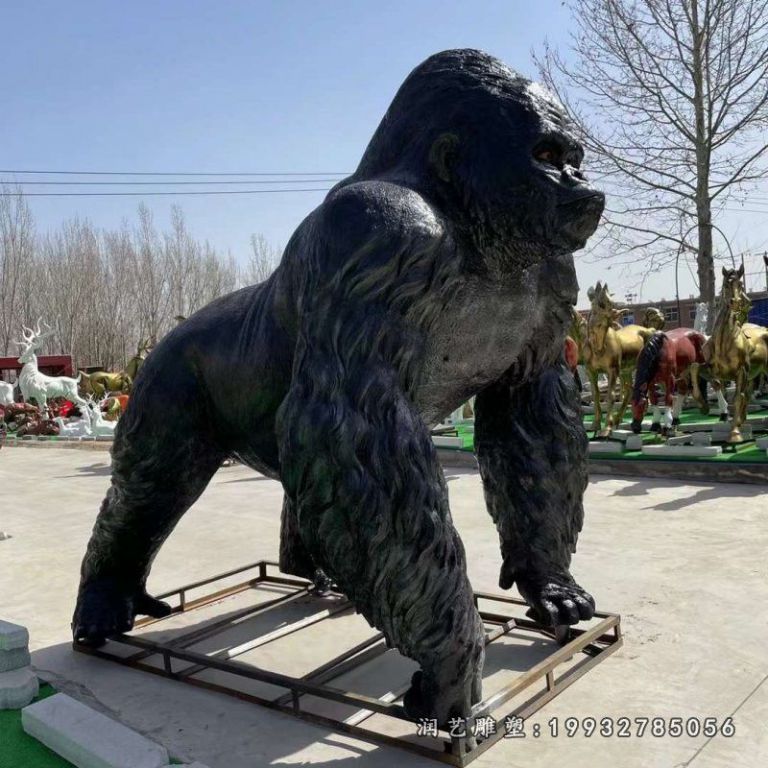 庭院玻璃钢猩猩动物雕塑