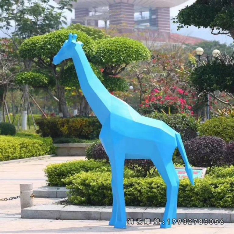 商场玻璃钢长颈鹿雕塑