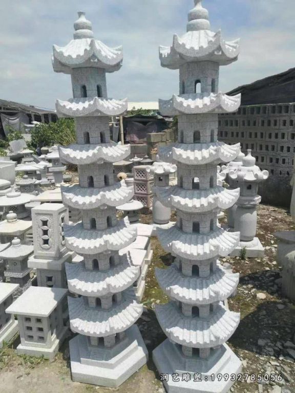 户外石塔雕塑