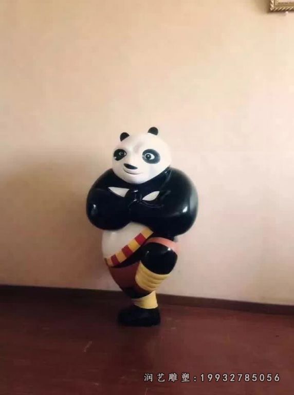 商业街玻璃钢功夫熊猫雕塑