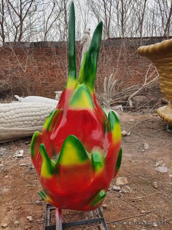 花园玻璃钢火龙果雕塑