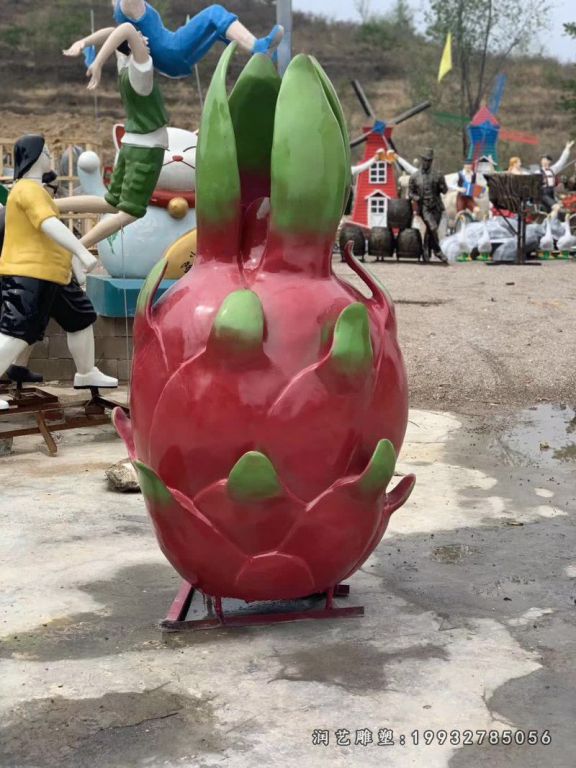 游乐场玻璃钢火龙果雕塑