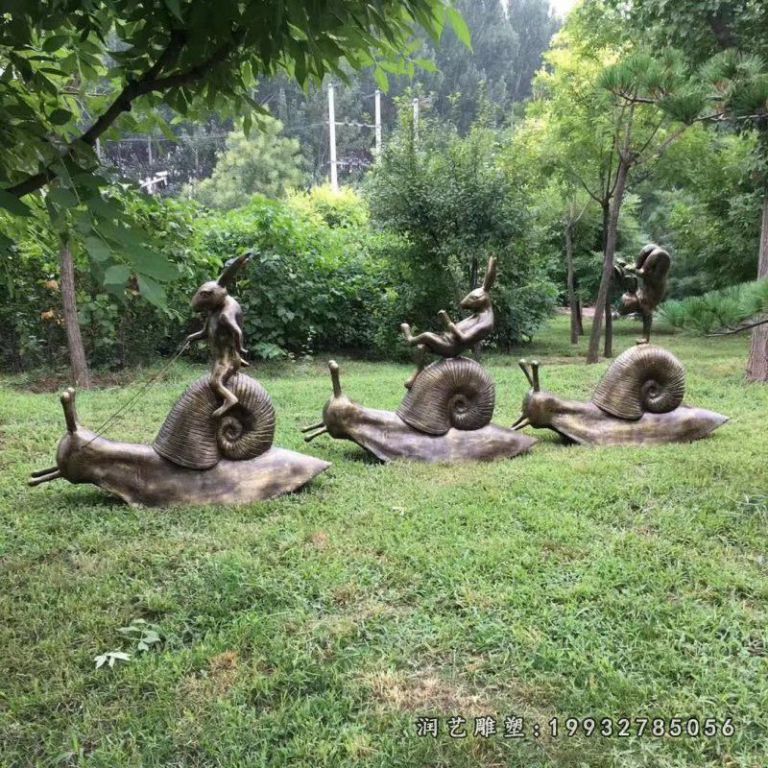 游乐场蜗牛动物铜雕