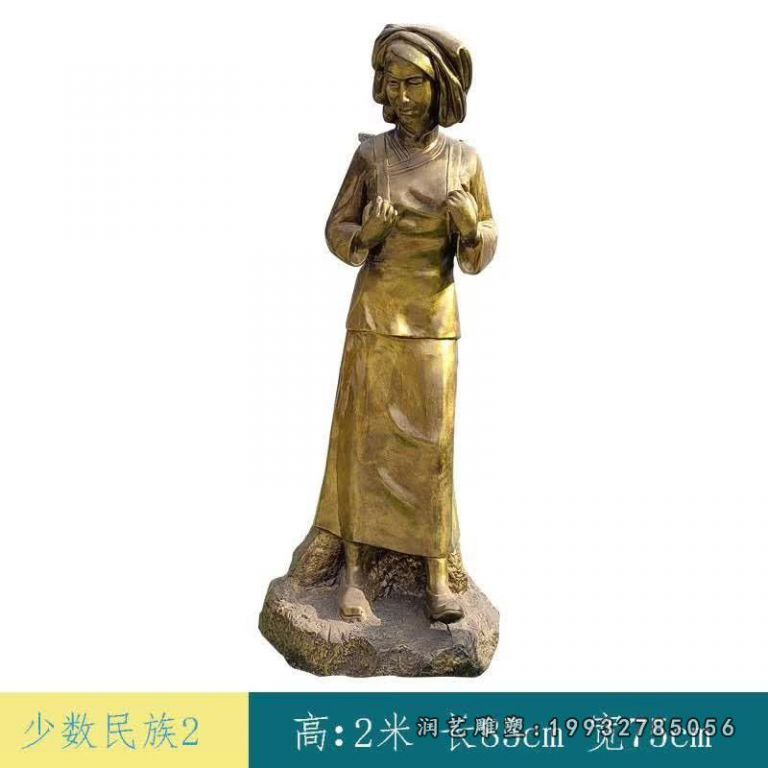 商场少数民族人物铜雕 (3)