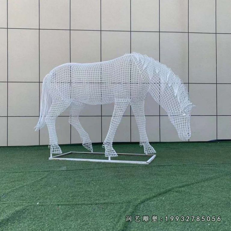 花园不锈钢马雕塑