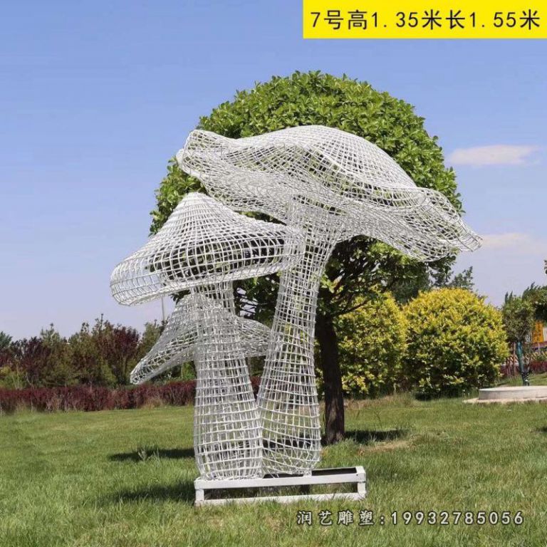 步行街不锈钢蘑菇景观雕塑