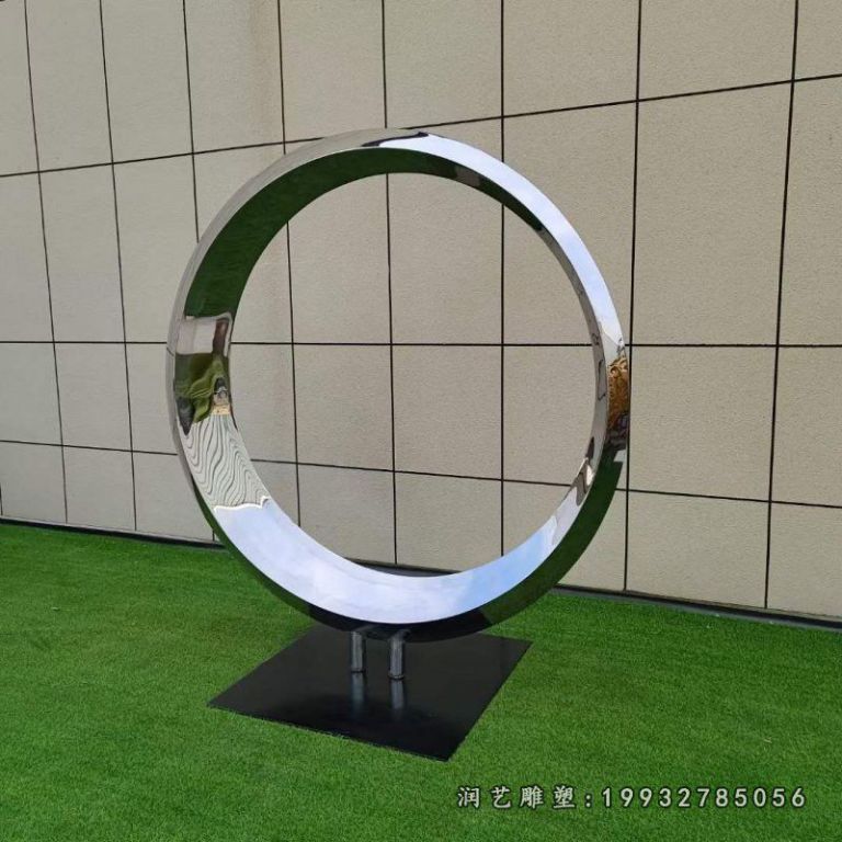 公司不锈钢圆环景观雕塑